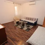 Apartments Alba Adria
